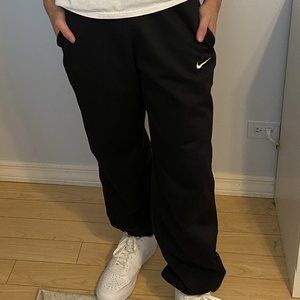 Nike Thermafit Black Sweatpants